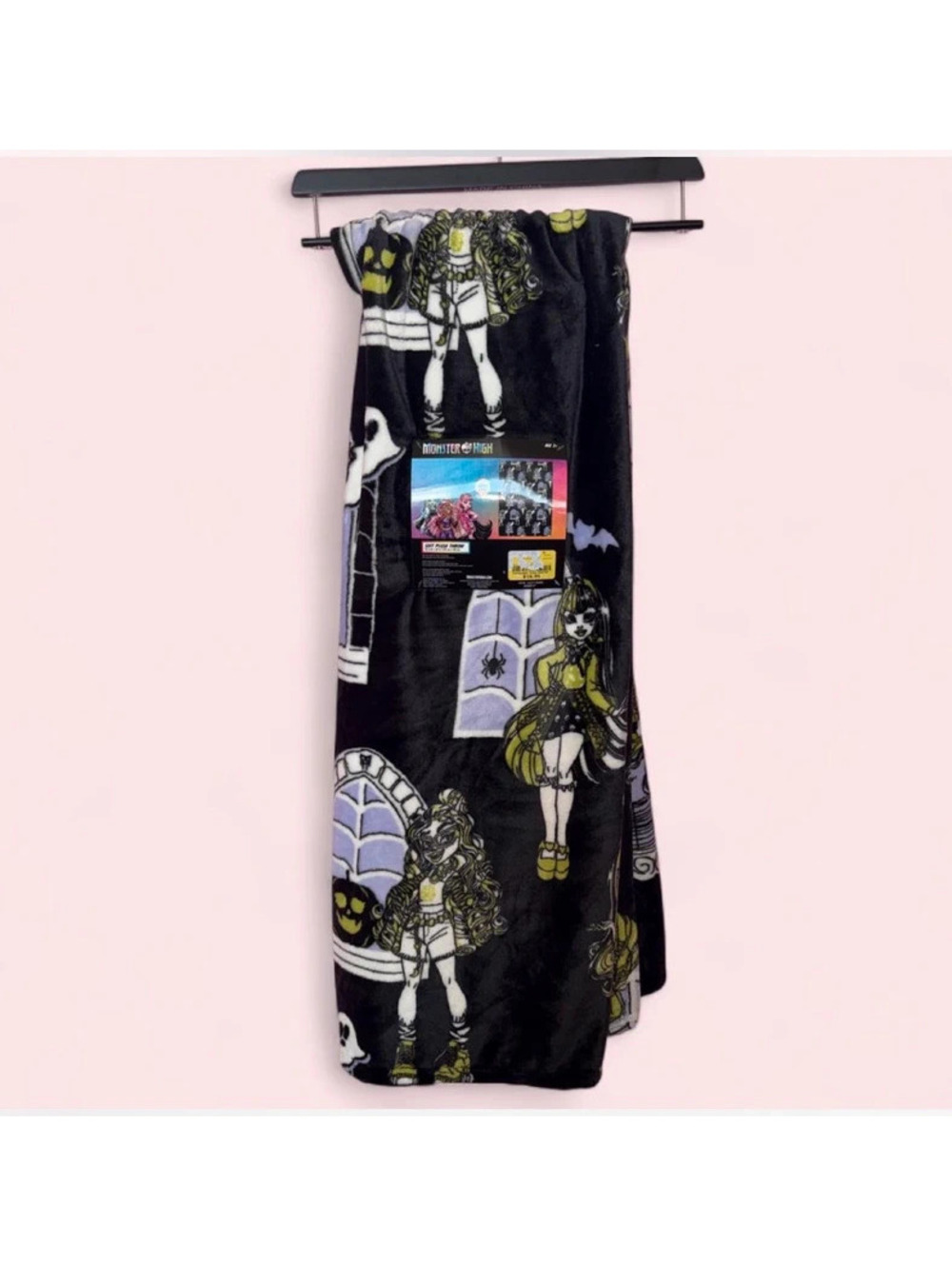 Monster High Blanket Brand New [COPY]